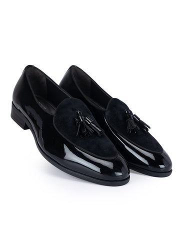 Black Patent Leather Loafers With Tassels