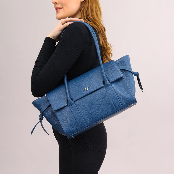 Fluente Shoulder Bag (M)