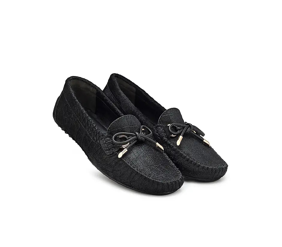 Black Moccasins With Bow Detail