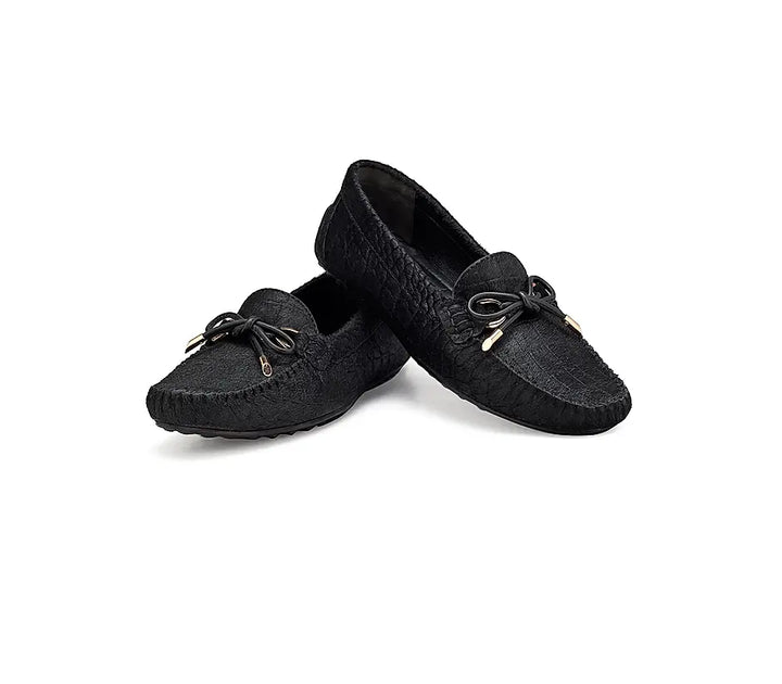 Black Moccasins With Bow Detail