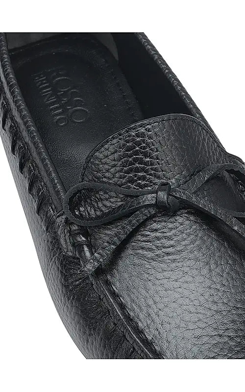 Black Moccasins With Bow Detail
