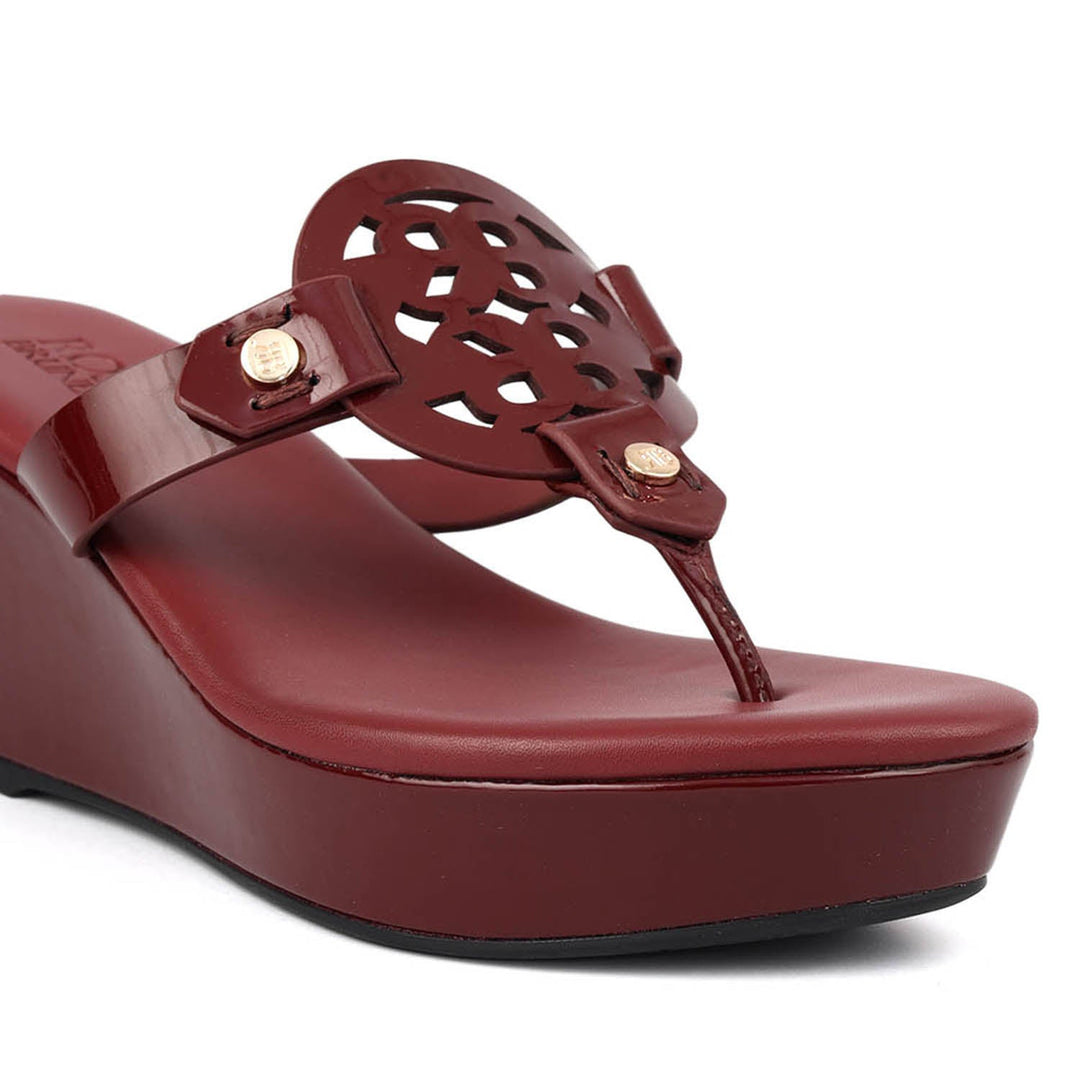 Burgundy Wedges With Logo Cutout