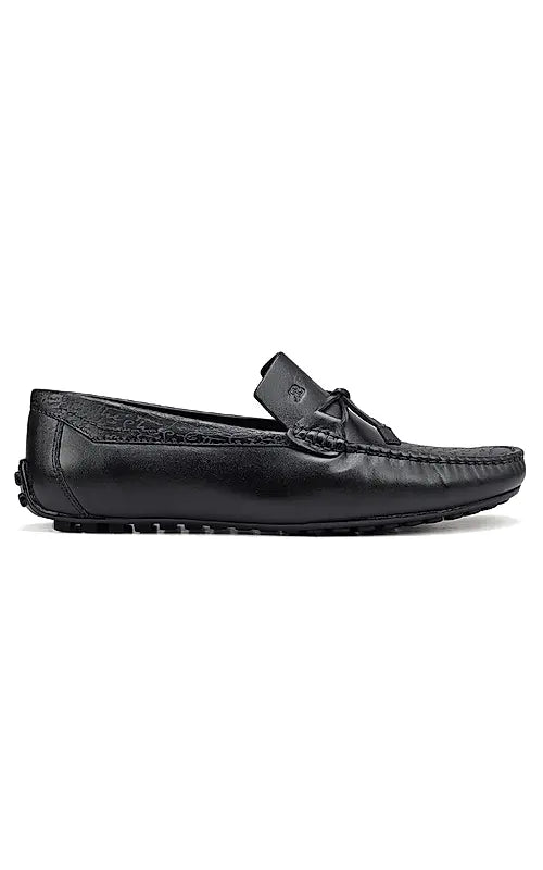 Black Moccasins With Bow Detail