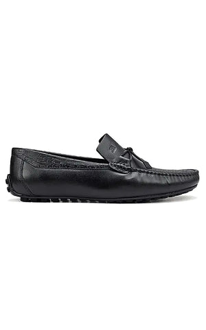 Black Moccasins With Bow Detail