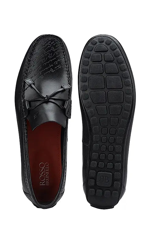 Black Moccasins With Bow Detail