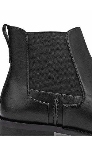 Black Plain Leather Boots