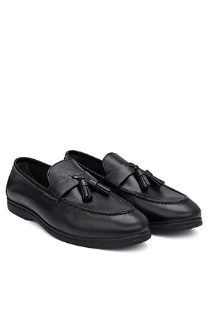 Black Leather Loafers With Tassels