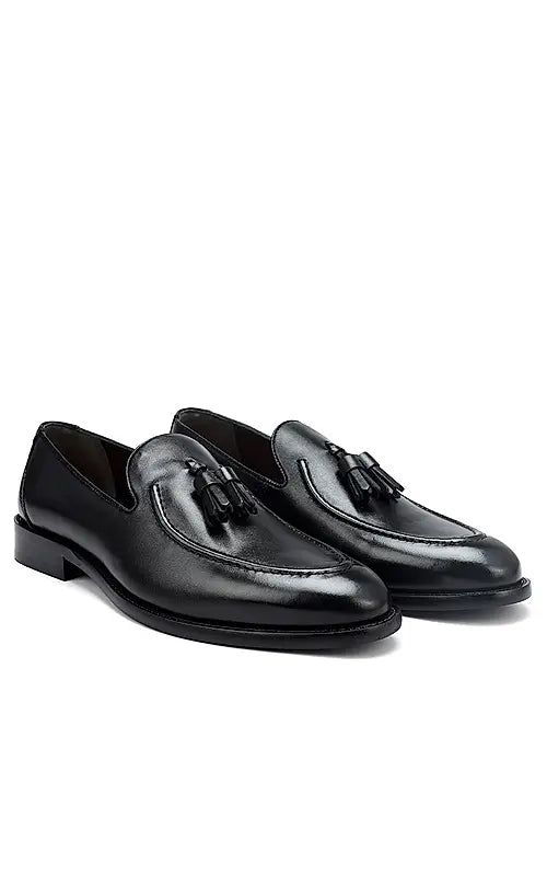 Black Leather Loafers With Tassels