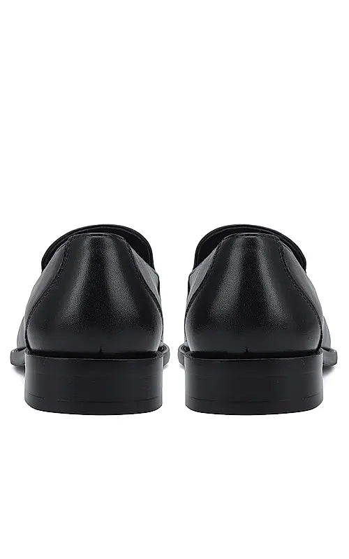 Black Leather Loafers With Tassels