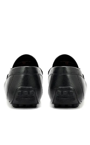 Black Moccasins With Metal Clip