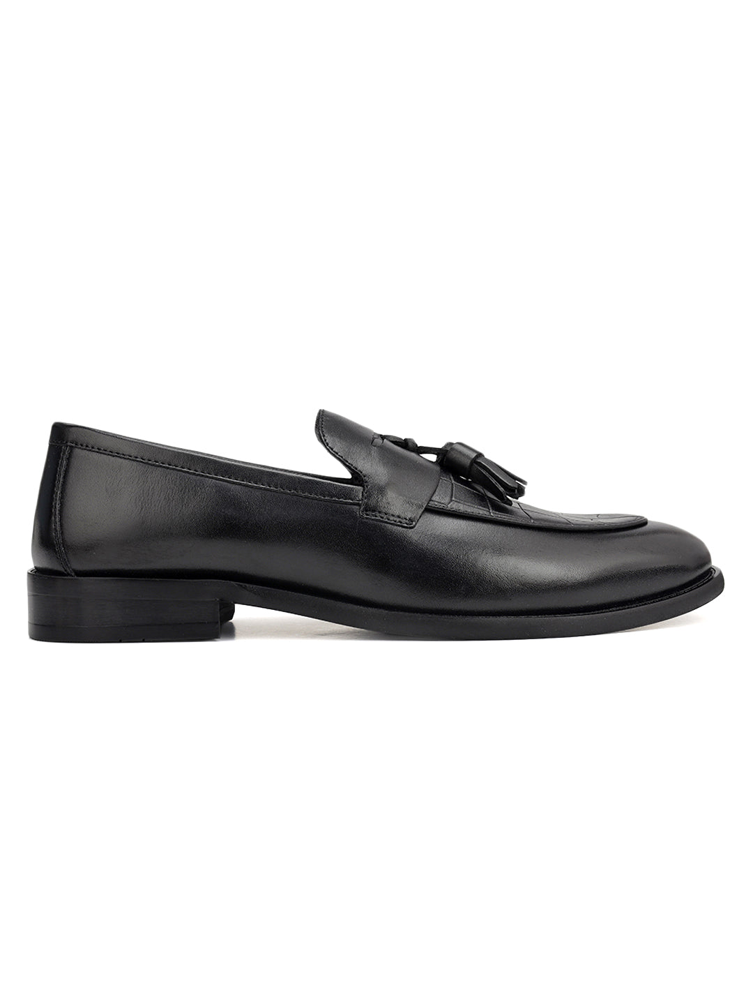 Black Croco Textured Loafers With Tassels