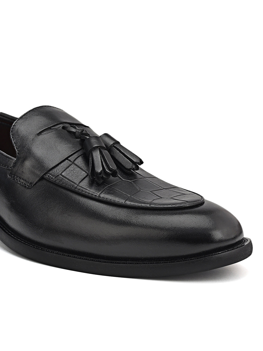 Black Croco Textured Loafers With Tassels