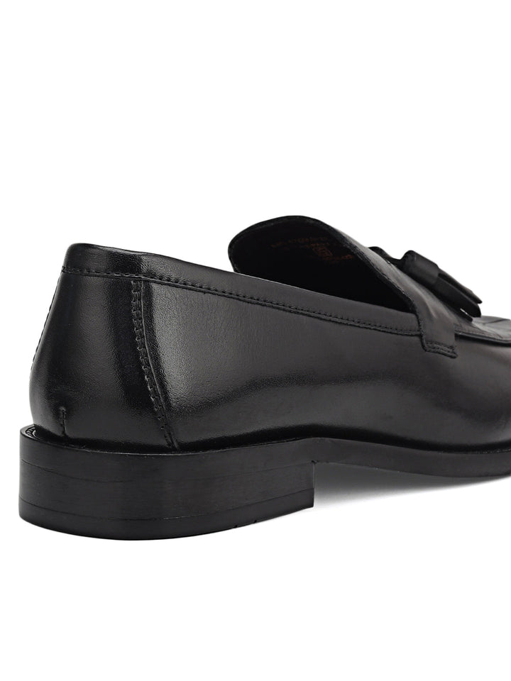 Black Croco Textured Loafers With Tassels
