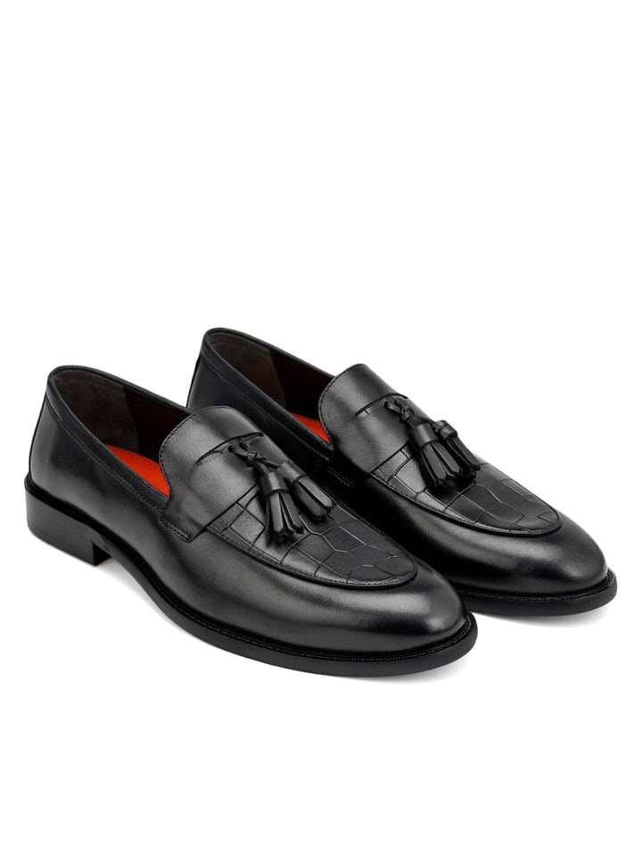 Black Croco Textured Loafers With Tassels